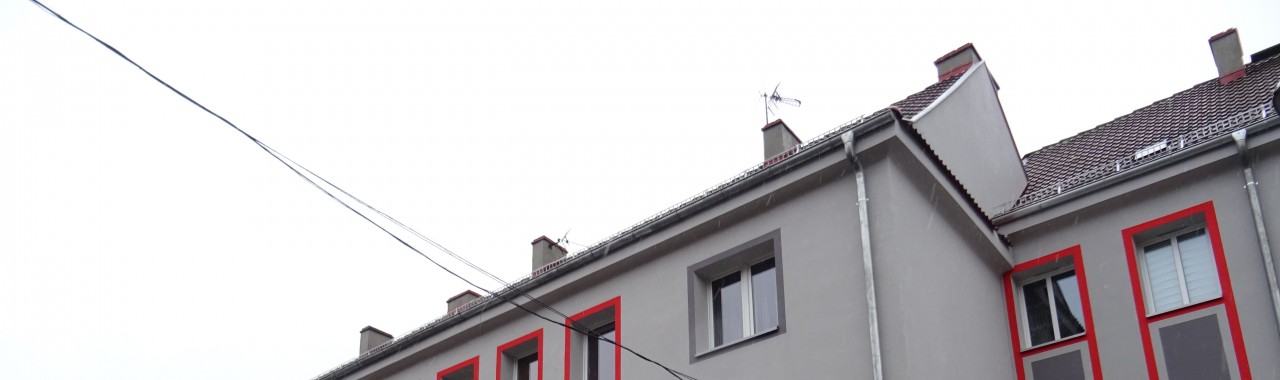 Postęp prac termomodernizacyjnych budynku przy ul. Opolskiego 2-10 w Tarnowskich Górach